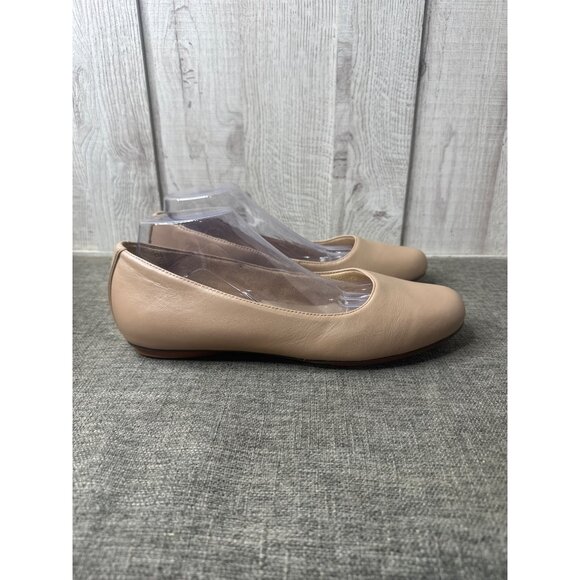 Naturalizer Womens Size 11 W Beige Leather Classic Flats Comfort Non Slip - Picture 2 of 9